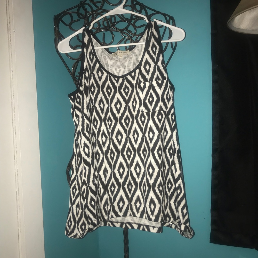 Jones New York Aztec tank top